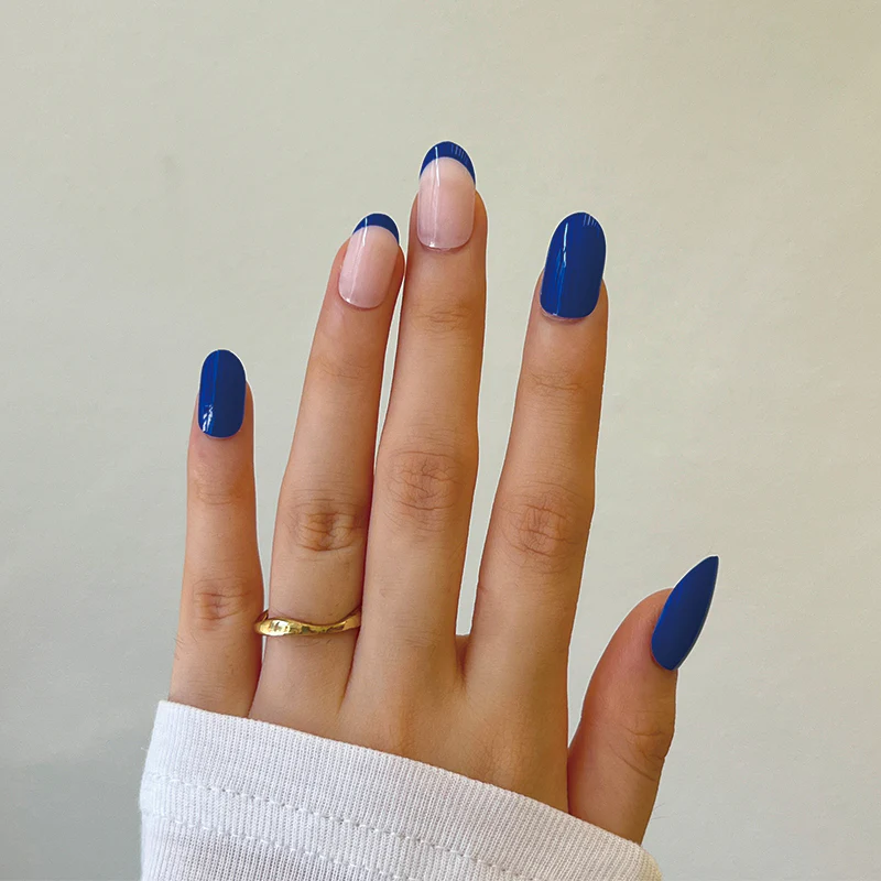 Blueberry Crumble Short Oval Blue Everyday Press On Nails