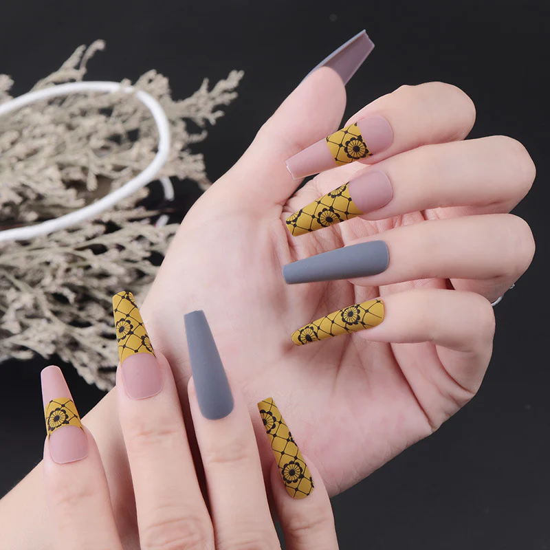Bohemian Elegance Long Coffin Press On Nail Set in Matte Gray and Yellow Floral Design with Chic Geometric Pattern