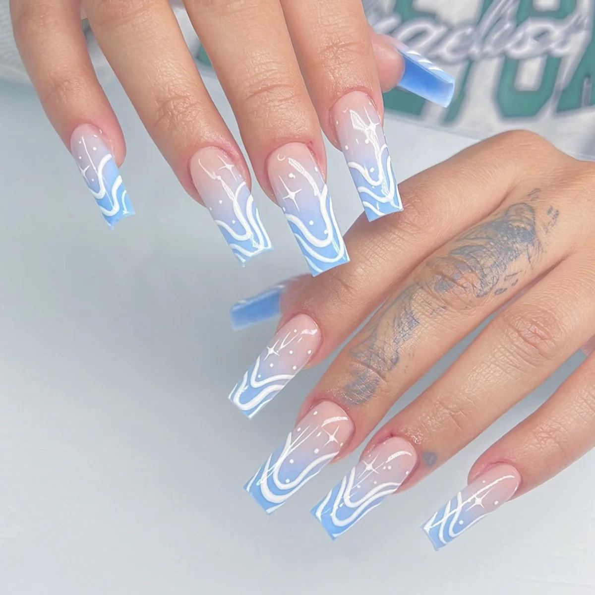 Consideration Medium Square Blue Bold Press On Nails