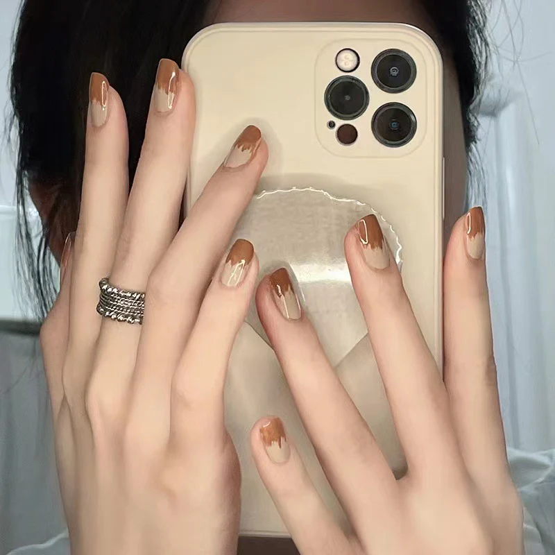 Elegant Autumn Dreams Medium Square Brown Ombre Press On Nails with Glossy Finish