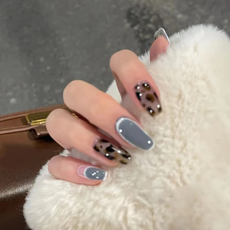 Elegant Evening Long Coffin-Shaped Grey Press on Nail Set with Rhinestone Accents