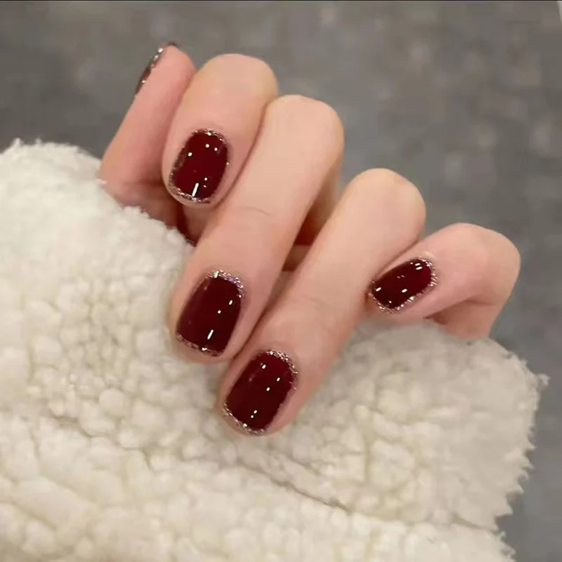 Elegant Winter Wonderland Short Square Deep Red Glitter Tip Press On Nail Set