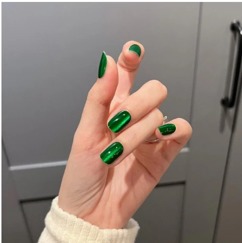 Enchanted Forest Vivid Medium Length Oval Green Press On Nail Set with Shimmer Finish