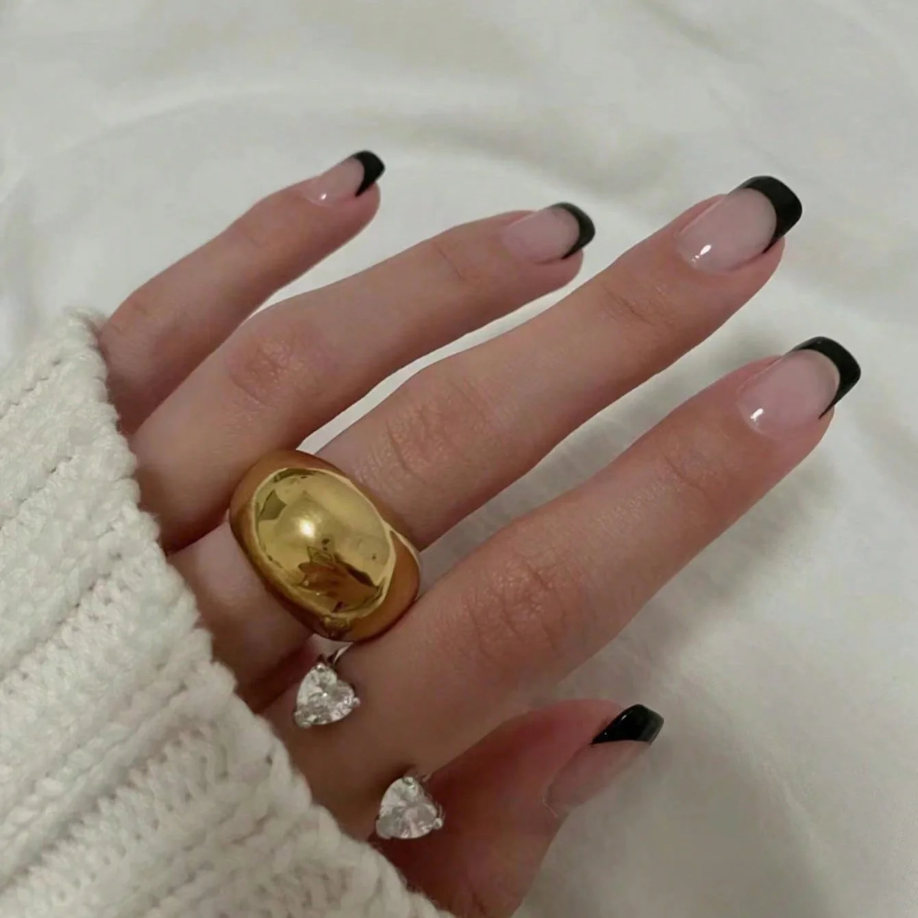 Glamorous Elegance Medium Square Natural Beige with Black Tips Press On Nail Set