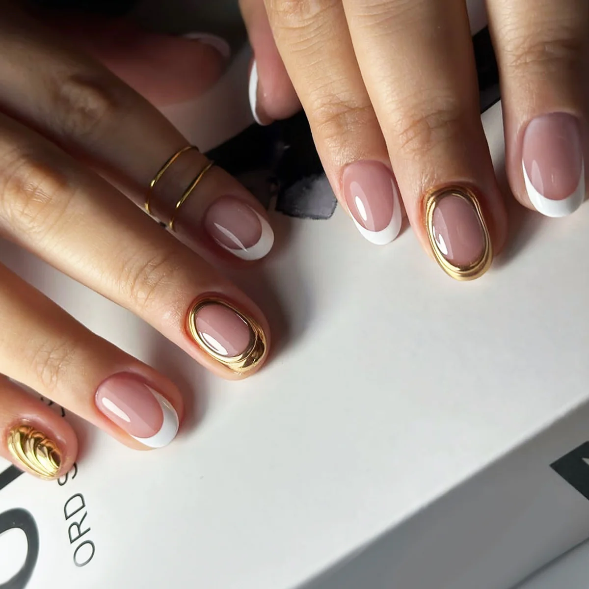Glamorous Elegance Short Round Blush and White Press on Nail Set with Gold Accent Details