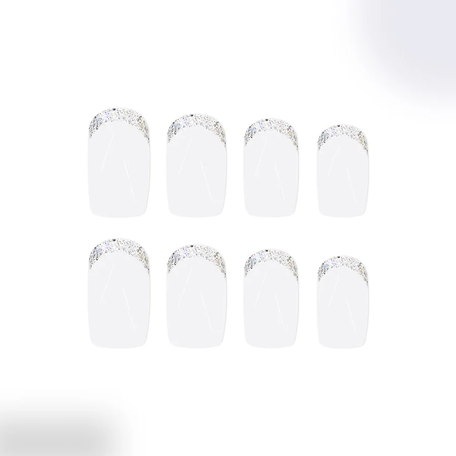 Glamorous Winter Wonderland Medium Oval White Press On Nails with Sparkling Glitter Tips