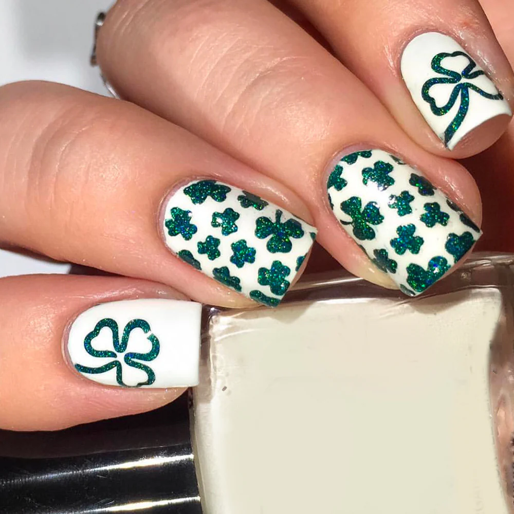 Lucky Charm St. Patrick's Day Short Square White and Green Glittery Shamrock Press-On Nail Set