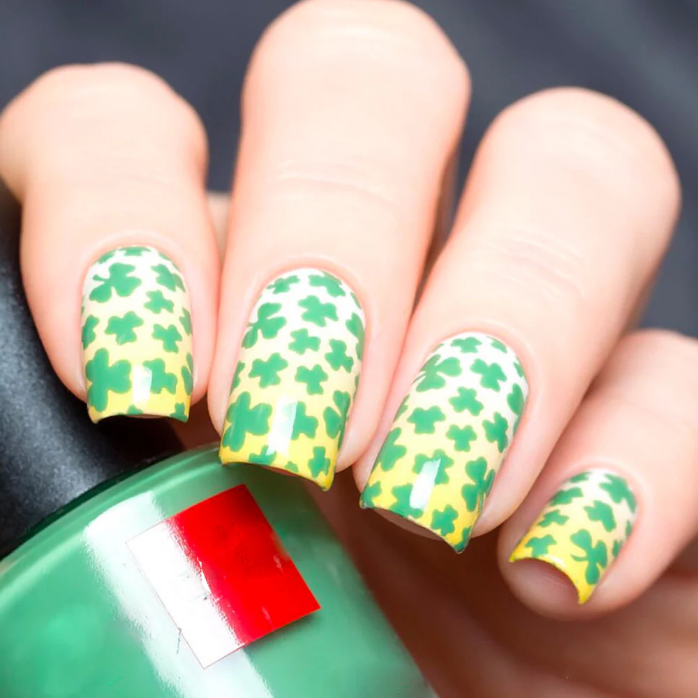 Lucky Charm Vibrant Medium Square Green and Yellow Press On Nail Set with Clover Design