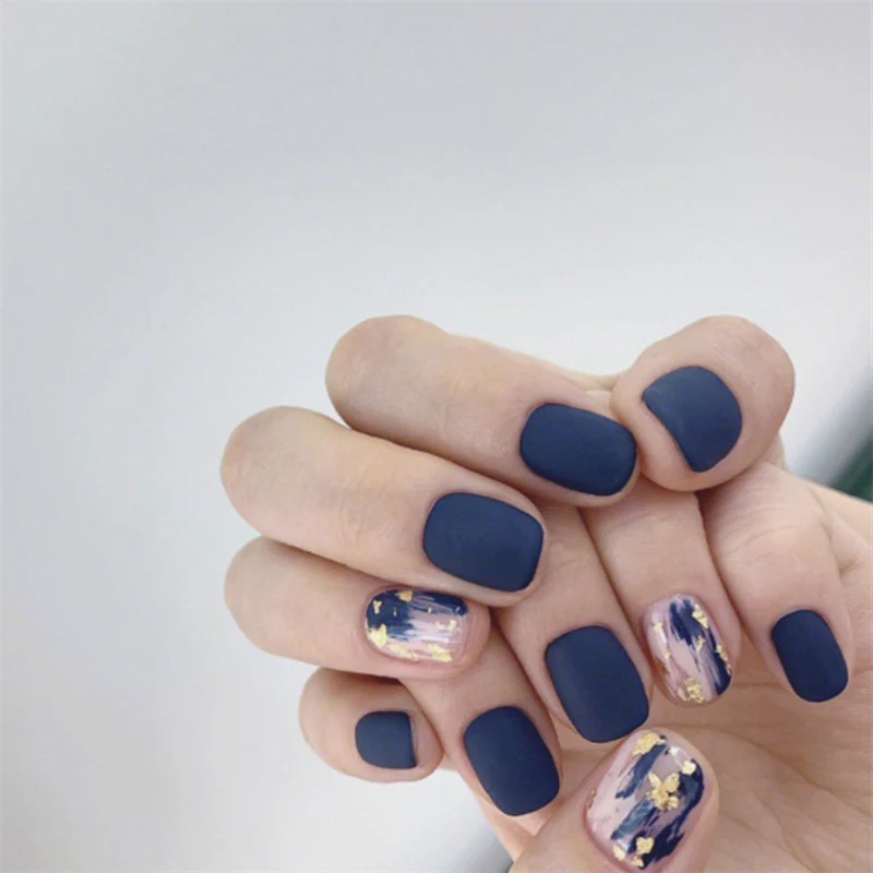 Milanese Short Squoval Blue Marble Press On Nails