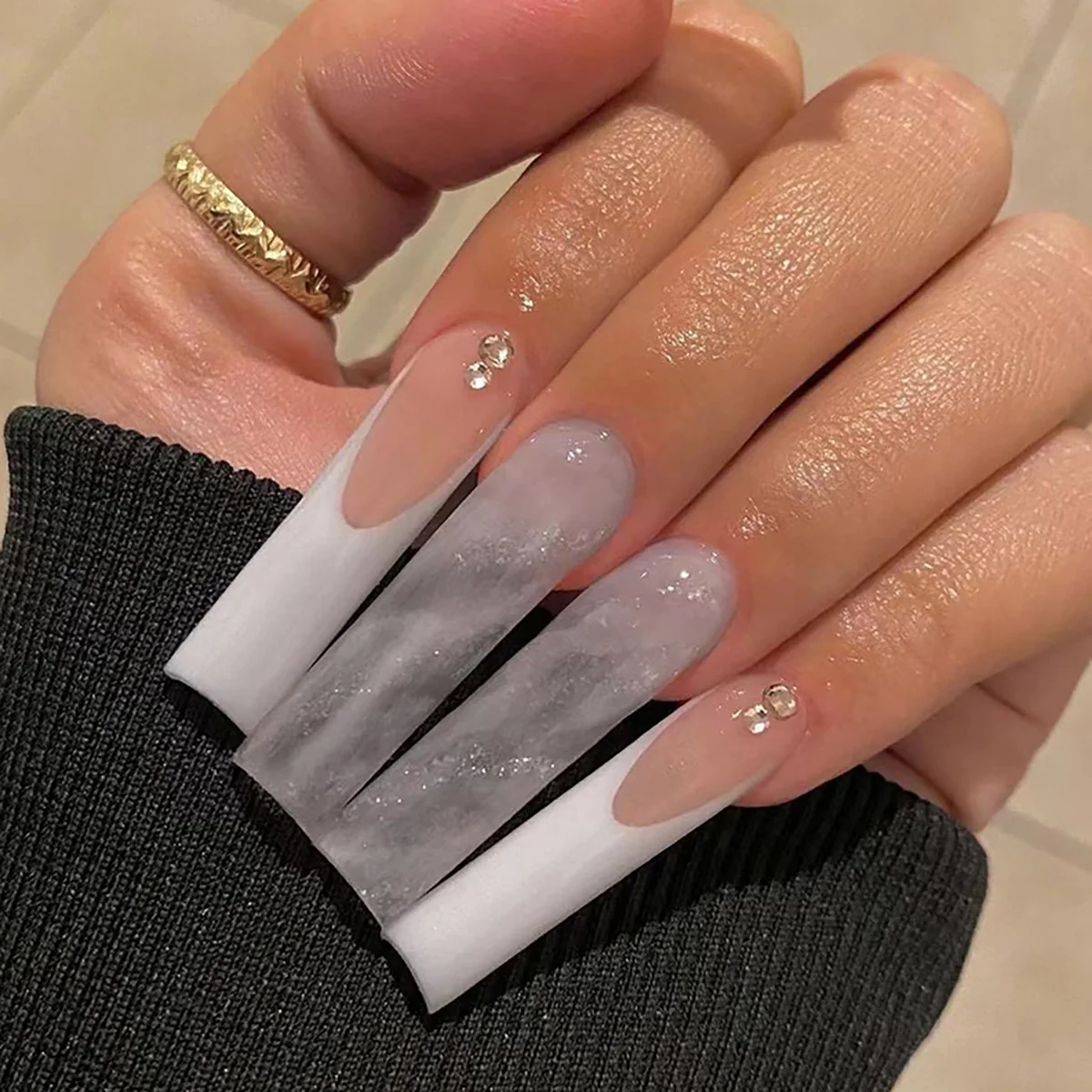 Not Upset Long Square Gray Bold Press On Nails