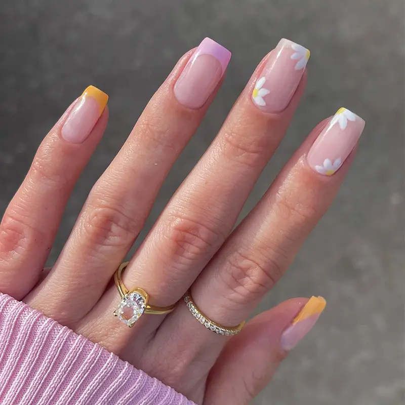 Pick A Daisy Short Square Pink Spring Press On Nails