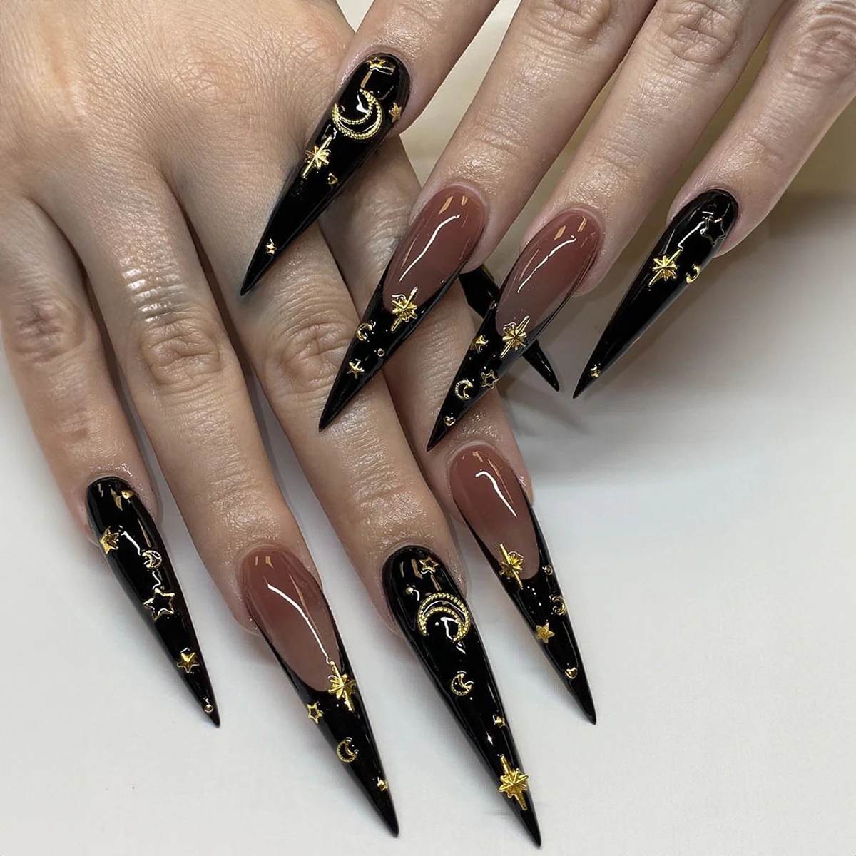 Rainy Roses Press On Nails - Image 15