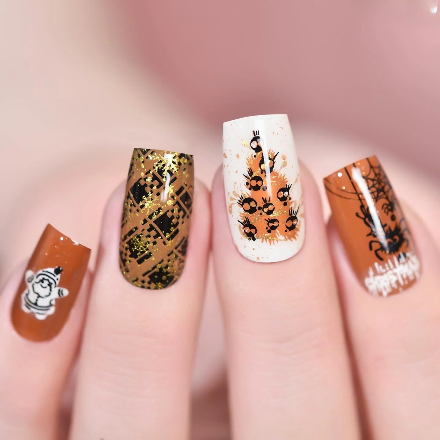 Spooky Autumn Vibes Medium Square Brown and White Nail Set with Glitter and Pumpkin Design