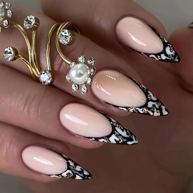 Tuscan Queen Medium Stiletto Black Bold Press On Nails