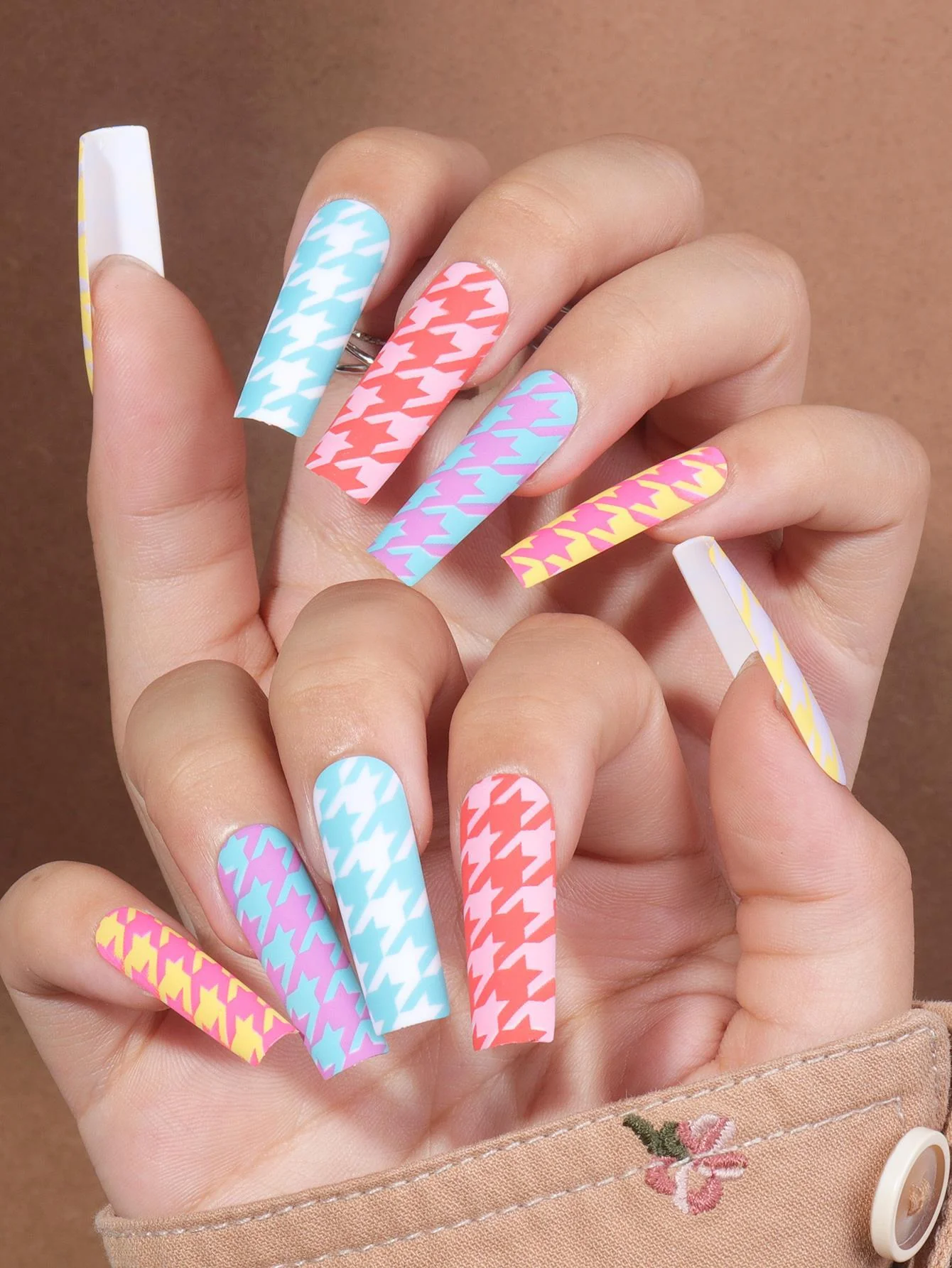 Vibrant Houndstooth Paradise Long Square Press On Nail Set in Pastel Pink Blue and Yellow with Matte Finish