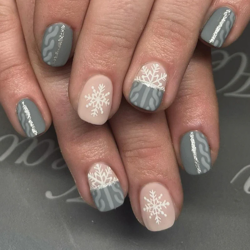 Winter Wonderland Medium Square Gray and White Press On Nail Set with Glitter Snowflake Design